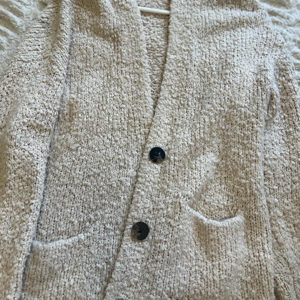 Universal Thread Beige Textured Sweater